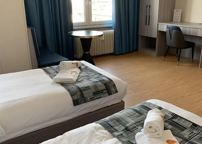 Szálloda Mooncity & Boardinghouse