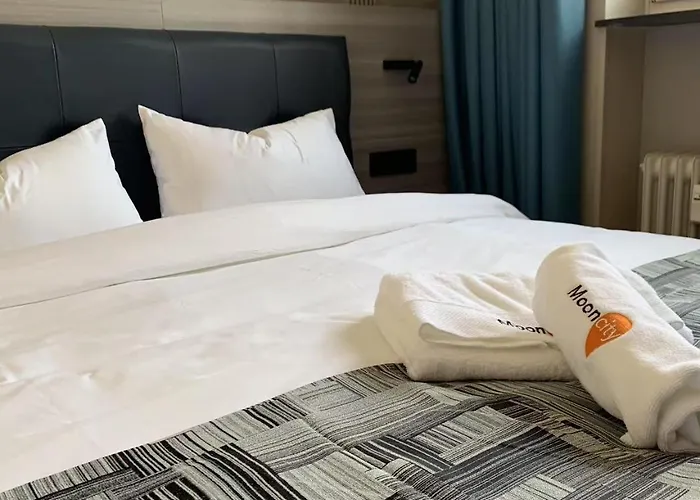 Mooncity & Boardinghouse Hotel Francoforte sul Meno